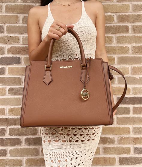 michael kors beige purse hope bc|Hope Large Saffiano Leather Satchel .